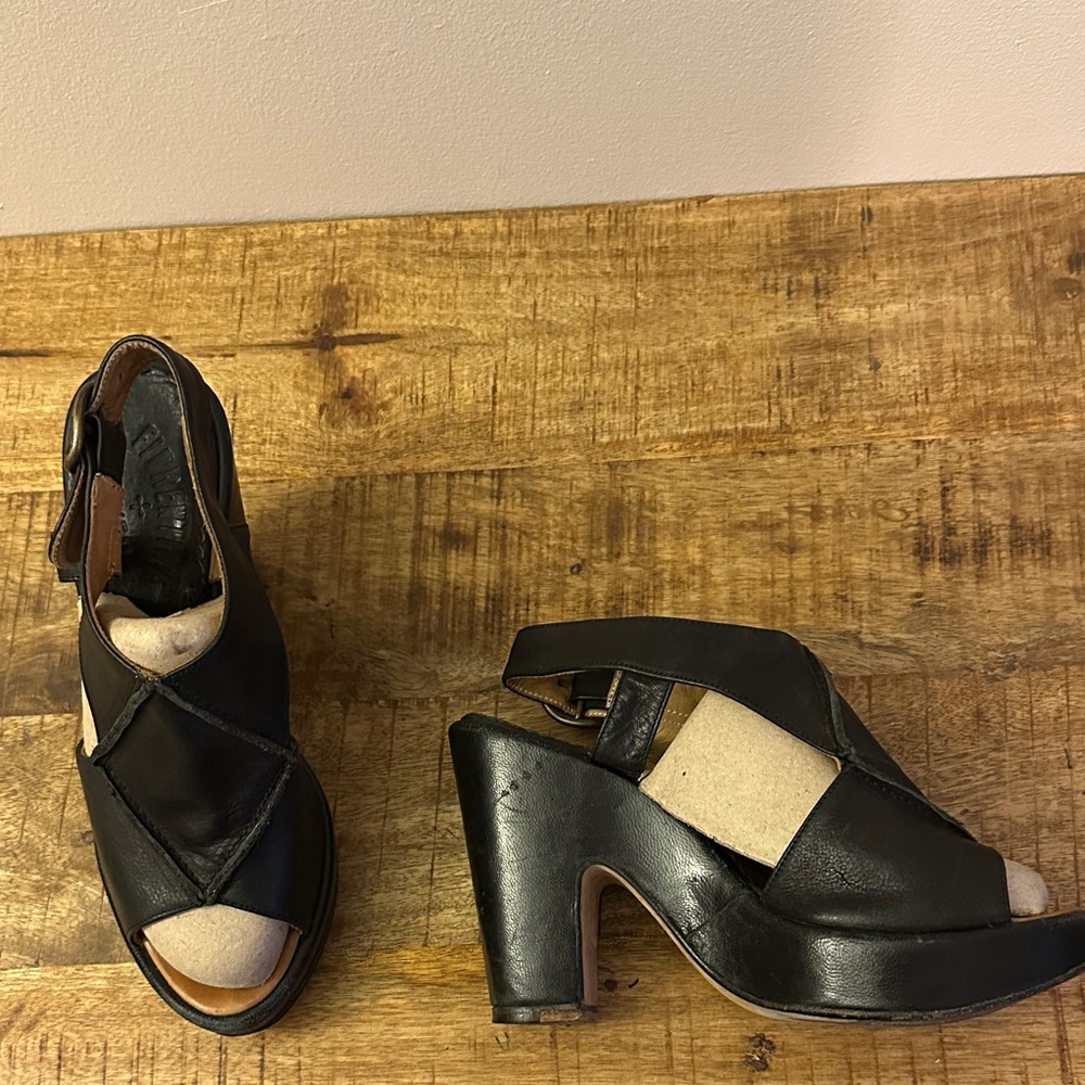 Fiorentini + Baker Black Leather Peep-Toe Block Heel Sandals